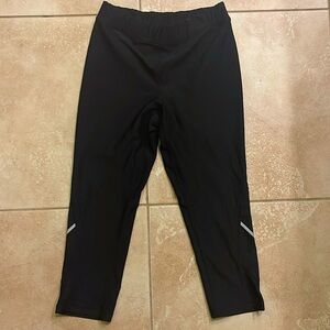 Xersion Capri Youth Girls Leggings Size Small 7/8 Black *EUC*